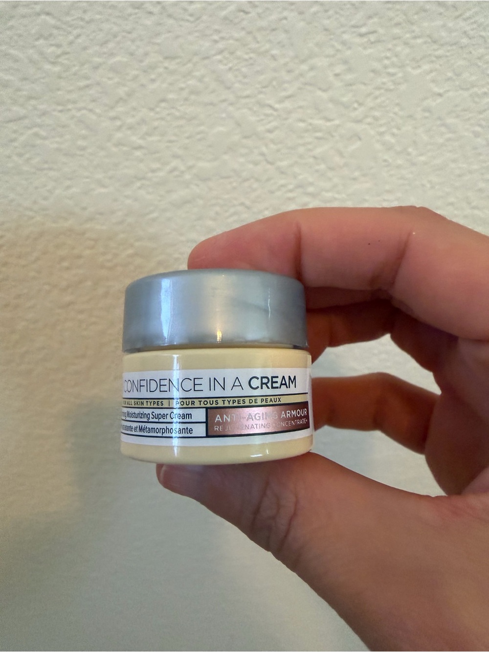🌼 4/$13 - New two piece skincare set (It cosmetics and peach & Lily) - Picture 2 of 4